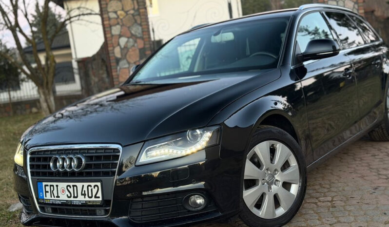 Audi A4 Avant full