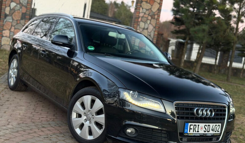 Audi A4 Avant full