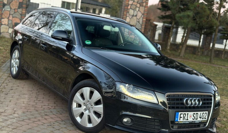 Audi A4 Avant full