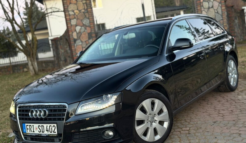 Audi A4 Avant full