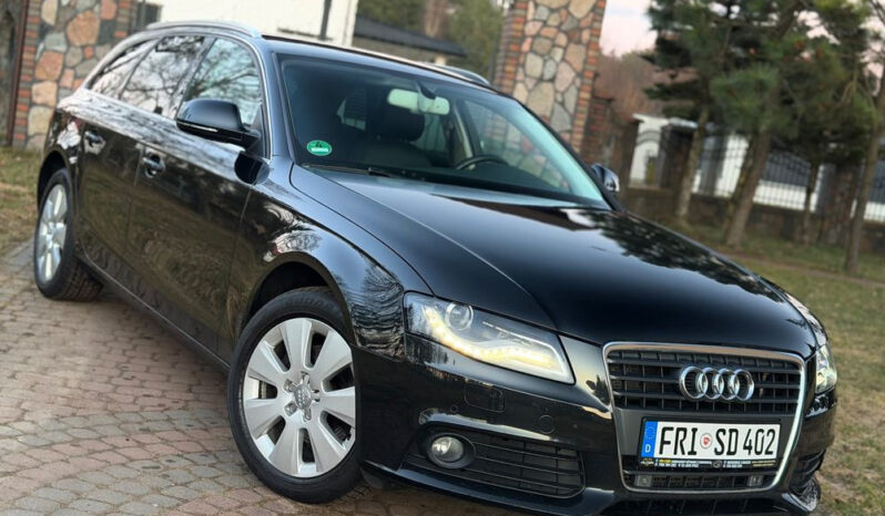 Audi A4 Avant full