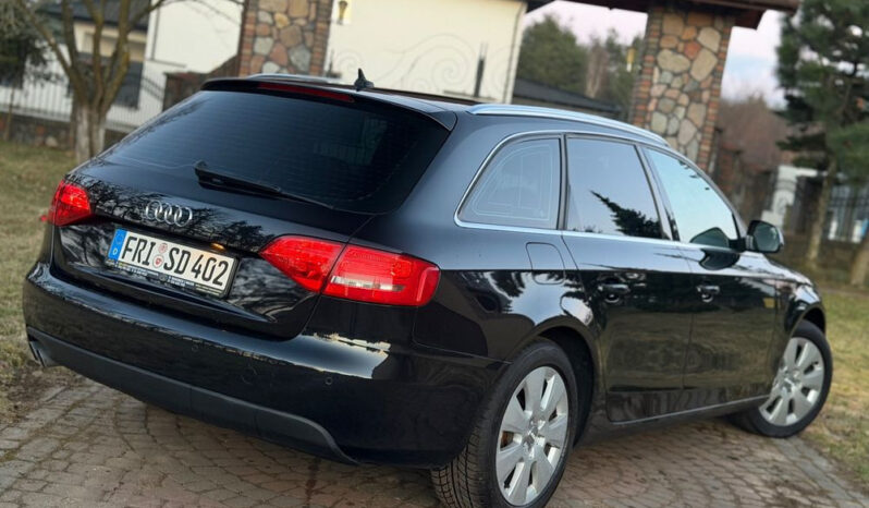 Audi A4 Avant full