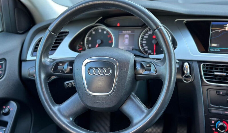 Audi A4 Avant full
