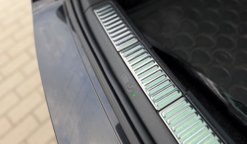 Skoda Octavia 2.0 TDI RS DSG full