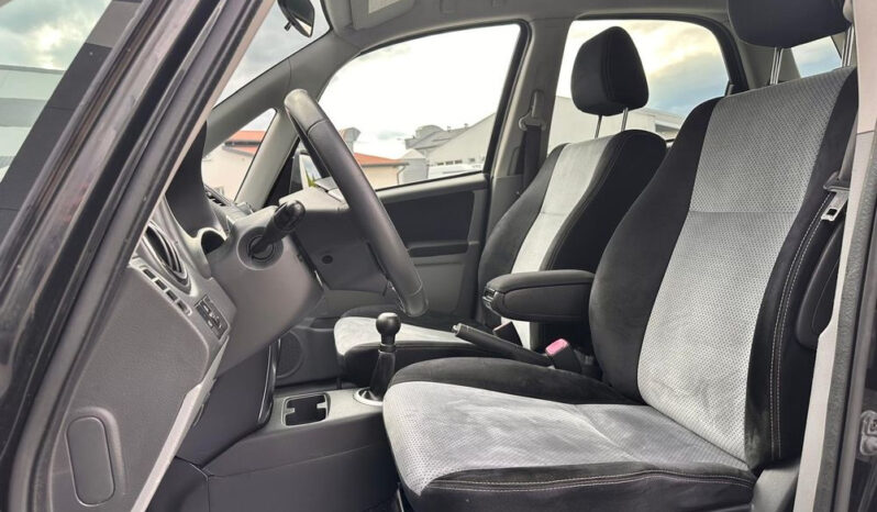Suzuki SX4 1.6 VVT 4×4 Style full