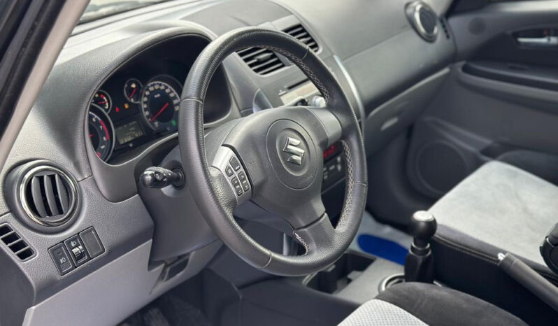 Suzuki SX4 1.6 VVT 4×4 Style full