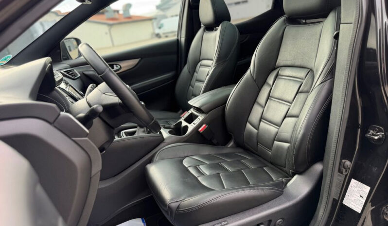 Nissan Qashqai 1.6 DIG-T Tekna+ full